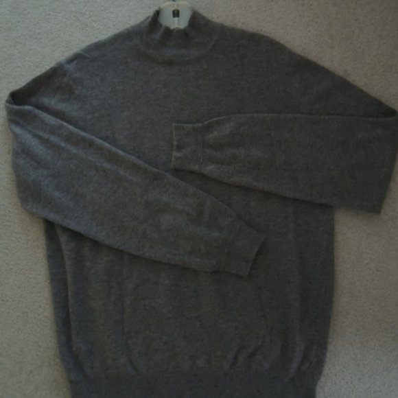 Mens Sweater Size S Saks Fifth Avenue Gray Cashmere Mock T Neck $278 Value NWOT